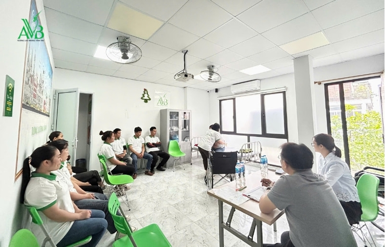 Tuyển Hộ Lý Đài Loan Tại Xã Điền Trung, Bá Thước – Việc Nhẹ Lương Ổn Định 25–35 Triệu/Tháng