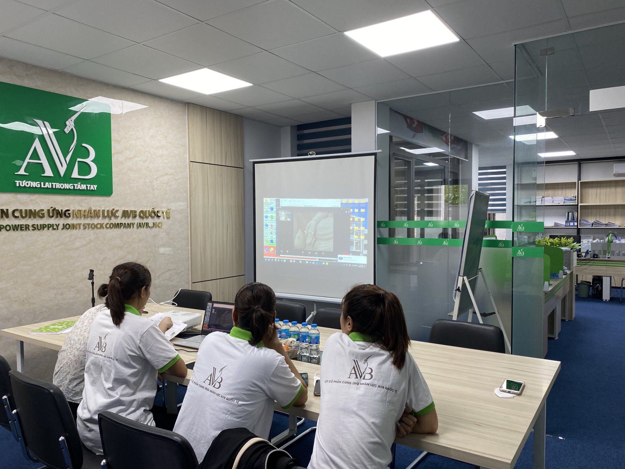 tuyển dụng lao động đài loan AVB