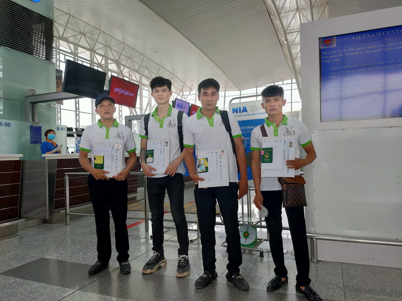 hình ảnh lao động Bắc Kạn xuất cảnh