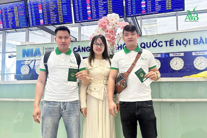 Hình ảnh lao động xuất cảnh đi Đài Loan